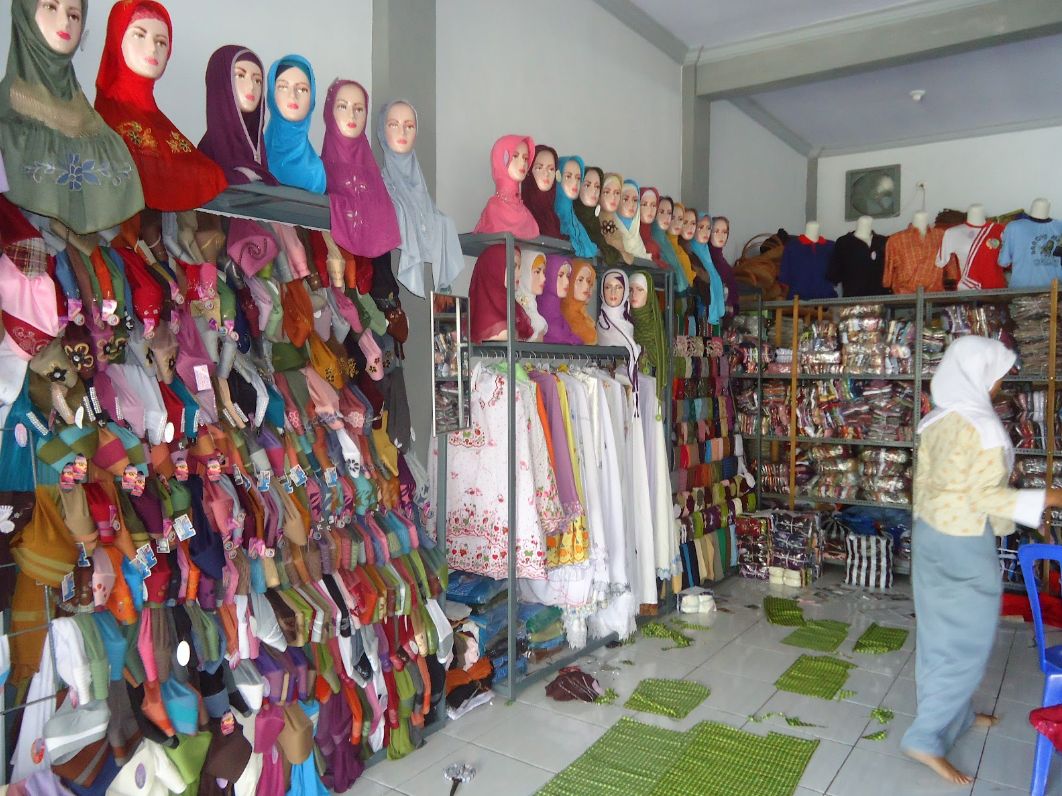 Ramadan Dorong UMKM Kerajinan dan Parfum di Diriyah